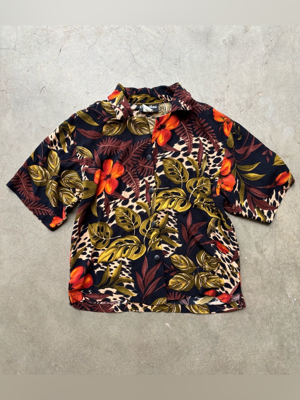 Vintage 90s Caribou New York Rayon Tropical Leopard Button Up Shirt Small USA